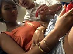 Japanese mommy getting her juicy asian pussy fingered