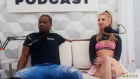 Alexis Fawx & Cheerleader Kait - The Podcast