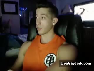 Muscle Guy Jerks Off