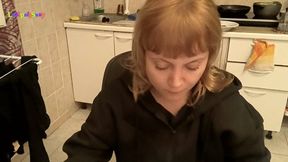 Guess what I'm eating!