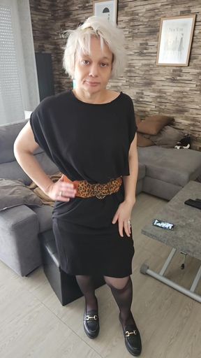 Mature Sophie sucks a good one as she likes to do with a good facial Ejac