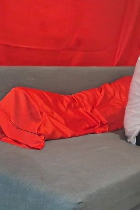 I Cum 2 Times in My Wife&#039;s Mouth and She Swallows All the Milk Amateur Marriage MILF Part 1