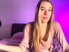 Blonde Teen Solo Masturbating On Webcam