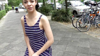 디터 폰 슈타인은 아나스타샤 블론드, 코코 키스, 한나 스위트, 줄리 존슨, 카디샤 라티나의 엉덩이를 뜨거운 오럴 섹스 후에 사정없이 후려친다