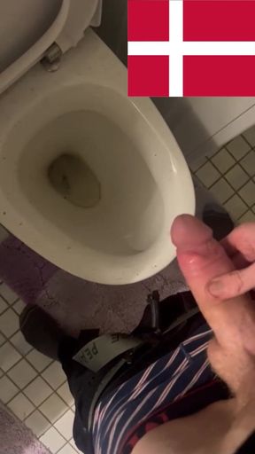 Jerking off in the Bathroom