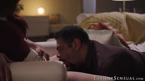 Sexy therapist tbabe Melanie Brooks fucks hunk doggystyle