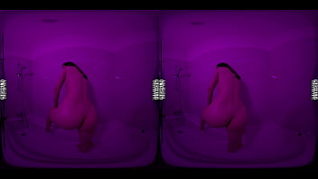 Hot shower makes me horny. lets come together