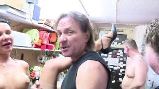 Orgasm &#8211; film hardcore cu europeana Anna Von Freienwalde futută anal de pula mare Big George