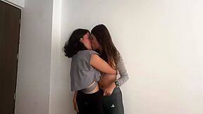 El Culo De La Esposa De Mi Mejor Amigo Me Aprieta Muy Bien La Boca 30 Min