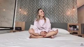 Massaging my queen's delicious ass By Bruna Paes and Melissa Ramos Cam Babi part 1