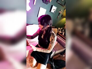 PORNHUB SENT ME A GIFT BOX FOR REACHING 25 000 SUBSCRIBERS THANKS TO EVERY AND EVERYBODY OF U