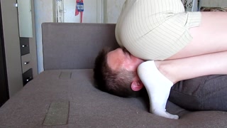 Facesitting In Shorts - Smothering - Young Goddess - C4S store - 120987