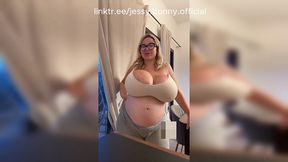 Jessy Bunny 9 Months Pregnant With Massive Tits