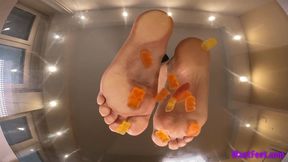 Annabelle Gummy Bear Crush - Giantess - HD MP4