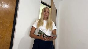 ayudando a la hijastra con la tarea de matematica a cambio tiene que hacer todo lo que le pida su padrastro pervertido