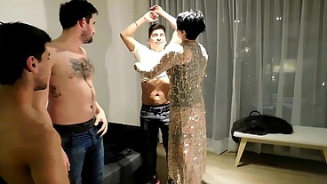 ESPOSA NINFOMANA ,cojiendome algunos vecinos , increible como me gusta cojerme desconocidos 1