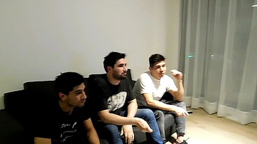 ESPOSA NINFOMANA ,cojiendome algunos vecinos , increible como me gusta cojerme desconocidos 1