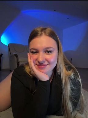 Bouncing huge tits and masturbate fat pussy