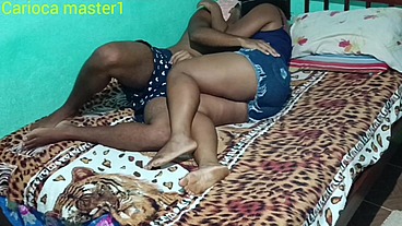 Comendo mulher do Vizinho na cama dele