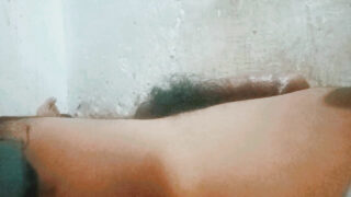 Házi készítésű film amatőr srác masztrubálásáról