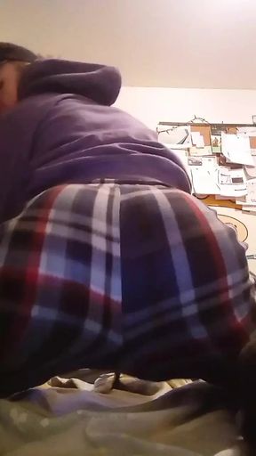 Spreading my ass and slapping it