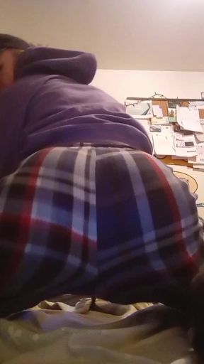 Spreading my ass and slapping it