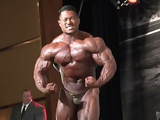 Asian Bodybuilder Sexy Posing