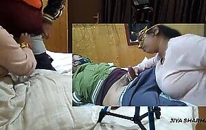 Boy fuck his sexy college girlfriend at girls hostel room on christmas day.