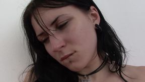 Brunette lez babe gets her pussy licked and toyed