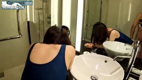 Legendary Beauty Appears in a Swimsuit, a Daring Challenge Leads to an Unforgettable First-time Moment