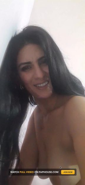 Taking Vanessinha Hard