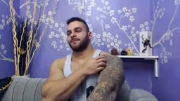 Chris Muscles Private Show