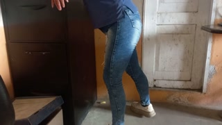 MATURE NURSE HAS A HOT DAY IN HER OFFICE AND THE BOSS IS NOT HERE