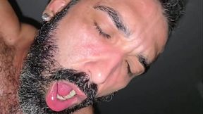 A DP deu tanto prazer que fez ele gozar virando o olho (COMPLETO NO RED)