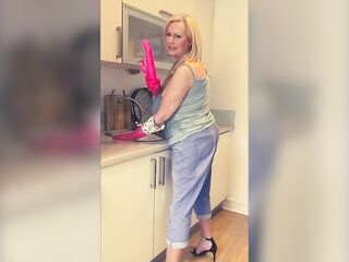 Annabel's juicy T shirt large boobs washing up play