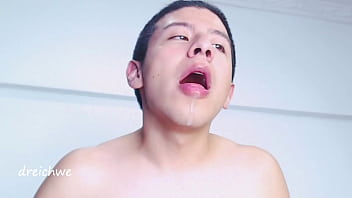 Uff que rica saliva en la boca