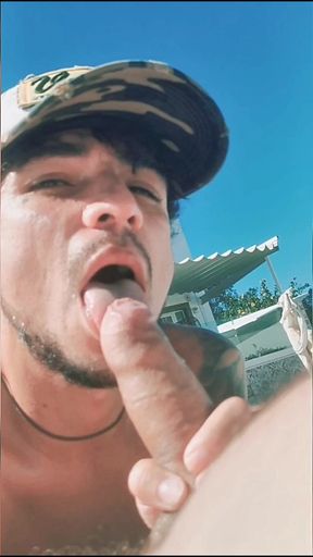 BLOWJOB TO THE MAN WHO CLEANS THE POOL