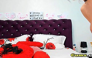 Big Tits Babe Masturbates on Cam