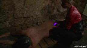 Blonde mistress dominate her slave