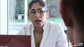 Office MILF gives boss a sexy lap dance and blowjob