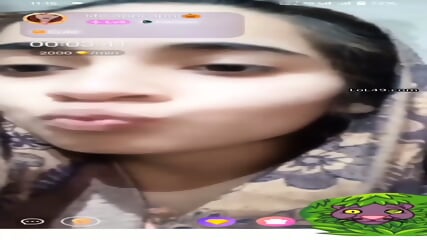 Cute lady show face and show ( Telegram channel@ phoneinh ) and follow me premium video stripchat and other