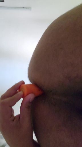 Virgin ass gets fucked with a carrot