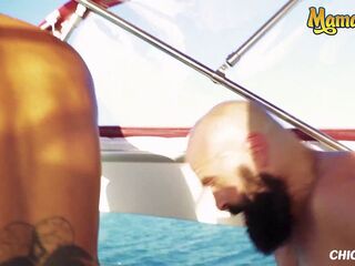 Mamacitaz - Breasty Tattooed mother I'd like to fuck Gina Snake Bangs Favourable Guy on Boat During Vacation
