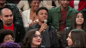 Nego do borel sendo fudido por garoto ao vivo