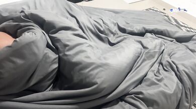 Leyne Rodriguez. Stepmom and stepson shared bed and fucked