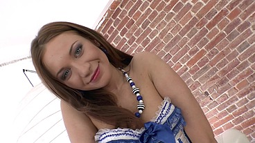 A hot afternoon of deep anal sex for Lindsey