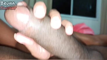 Brincando com a picona preta e dando sem camisinha