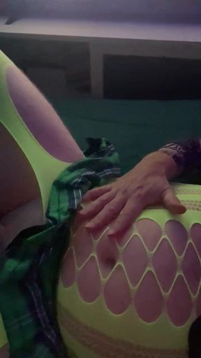 Loren shows off