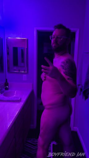 If I offer you my ass, you already know what I'm expecting: creampie my tight hole.