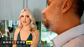 Brazzers - Jazlyn Ray finds the right moment to bang the real estate agent while her man is dispelled